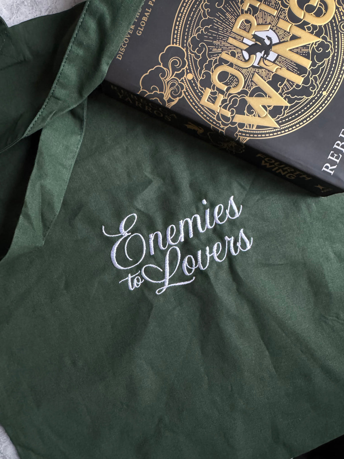 Bookish Quotes Tote Bags